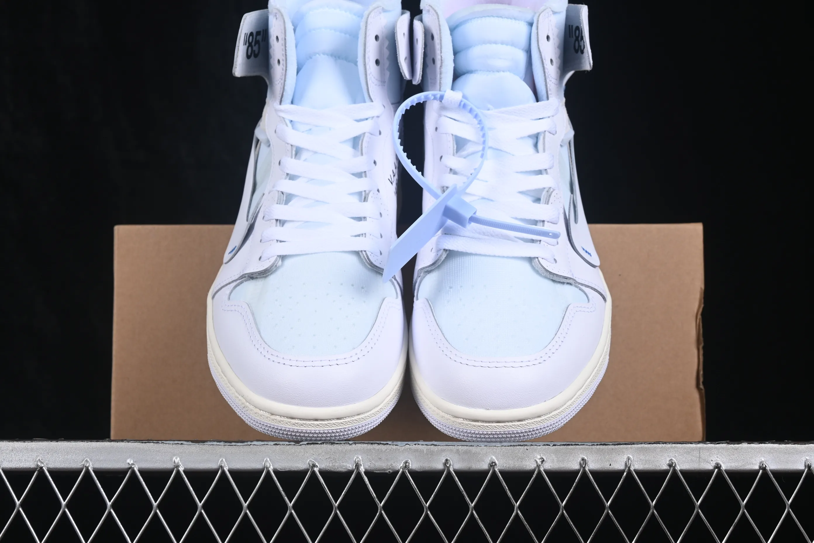 All categories Air Jordan Jordan series basketball shoes Air Jordan 1 High Off White x Air Jordan OW AJ1 Joe 1 joint white high-top basketball shoes AA3834-100
